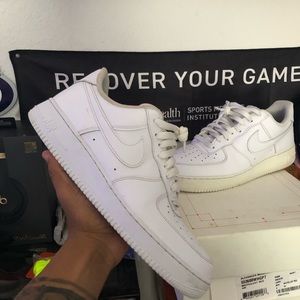 White Nike Air Force 1